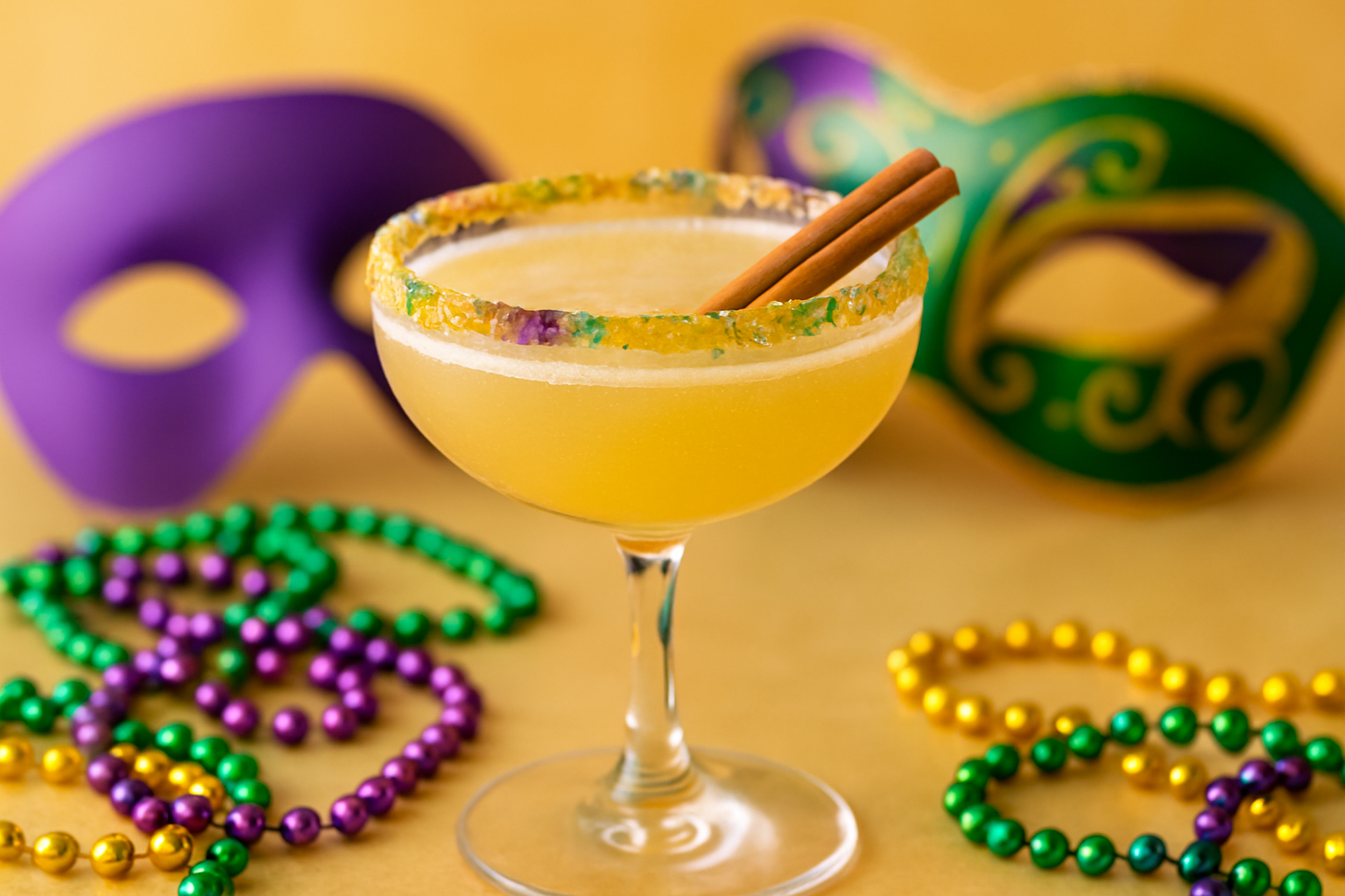 How To Make A King Cake Cocktail At Home Easily